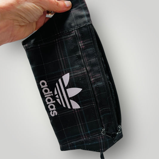 ADIDAS / cross body or bum bag / plaid (3889343073411971481)