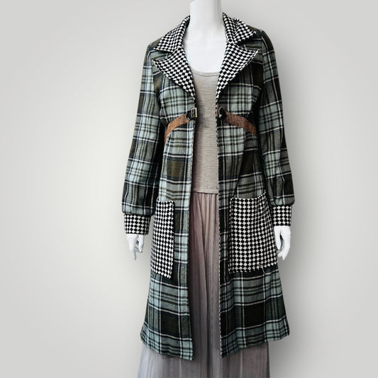 2000s nz vintage / MAW / plaid wool coat / s / made in nz (3889867707883476483)