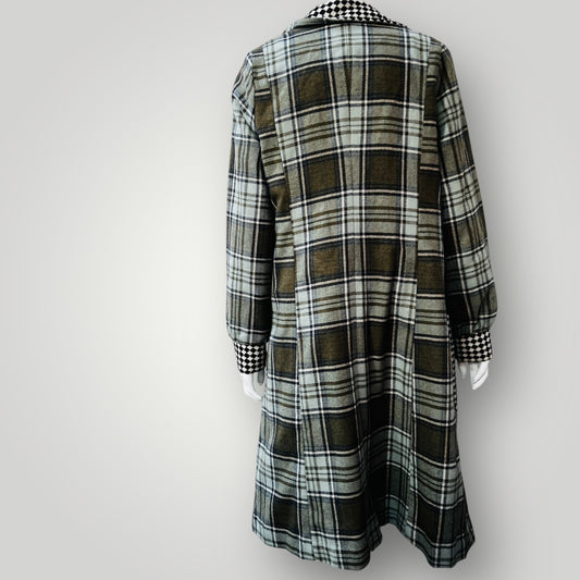 2000s nz vintage / MAW / plaid wool coat / s / made in nz (3889867709889378062)