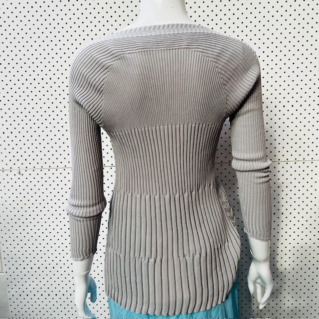 grey / longsleeved ribbed top / s (3890025515521618749)