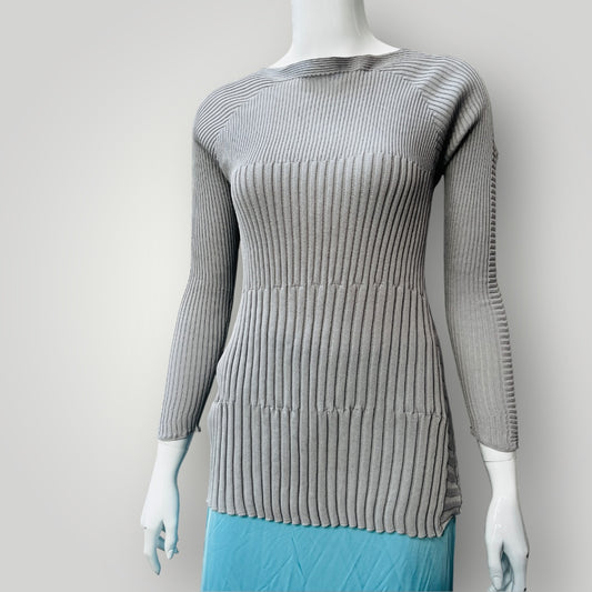 grey / longsleeved ribbed top / s (3890025743890573467)