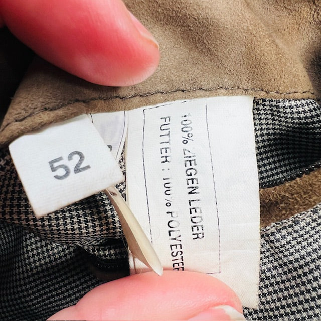 1970s vintage / brown suede leather bomber jacket / M/L (3890563877199305858)