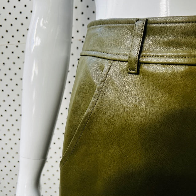 KATE SYLVESTER / green vegan leather skirt / s (3890670019325161395)