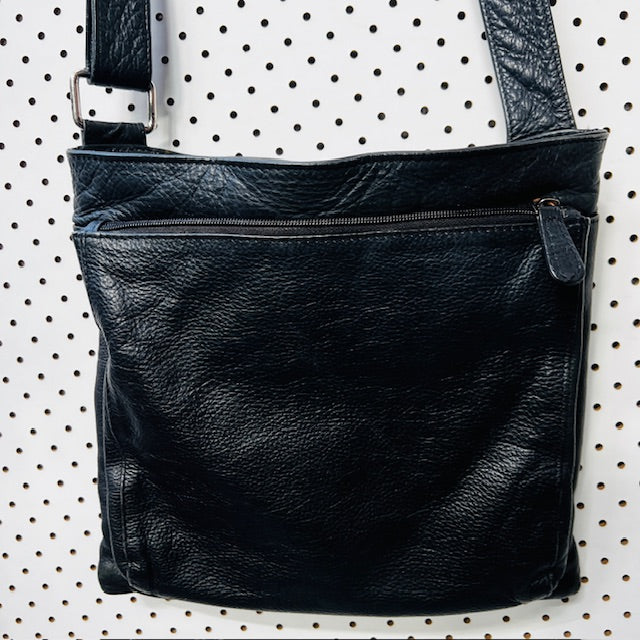 black / leather cross body bag (3890670229156167354)