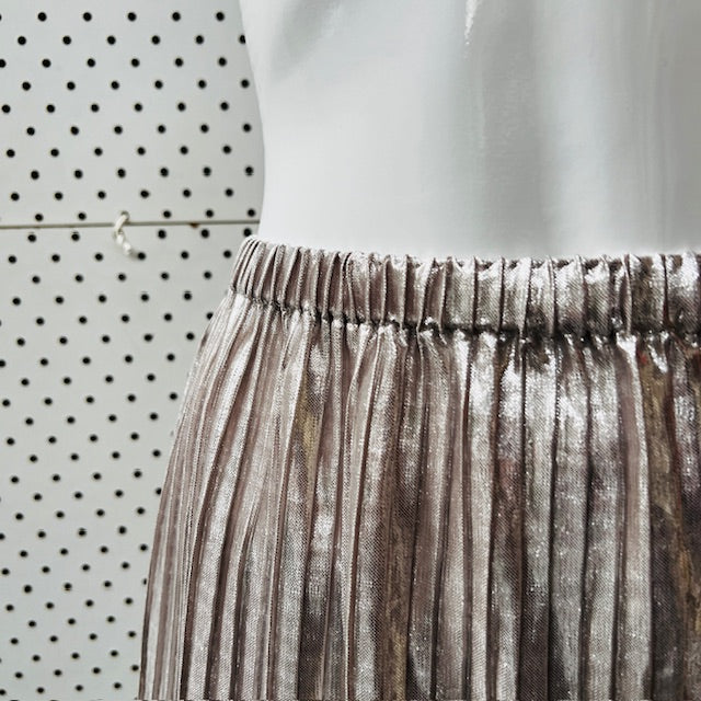 KILT / metallic silver pleated skirt / s (3891167709981867228)