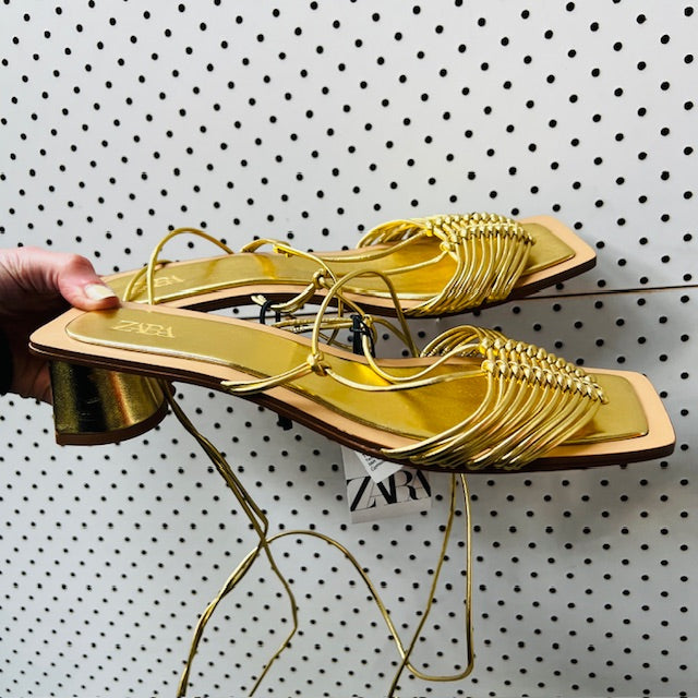 ZARA / gold sandals / 42 / new (3891322229878345446)