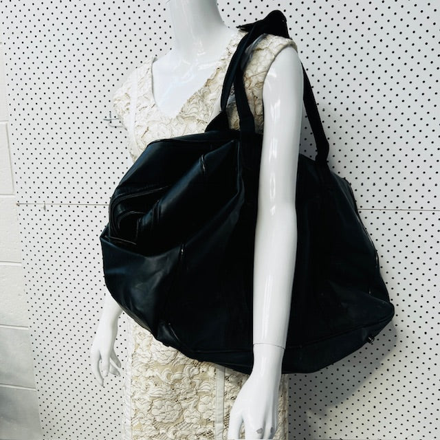 waterproof / overnight bag (3892381915946740468)