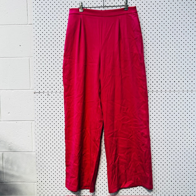 SHEIN / pink wide legged pants / L (3892382073294715125)