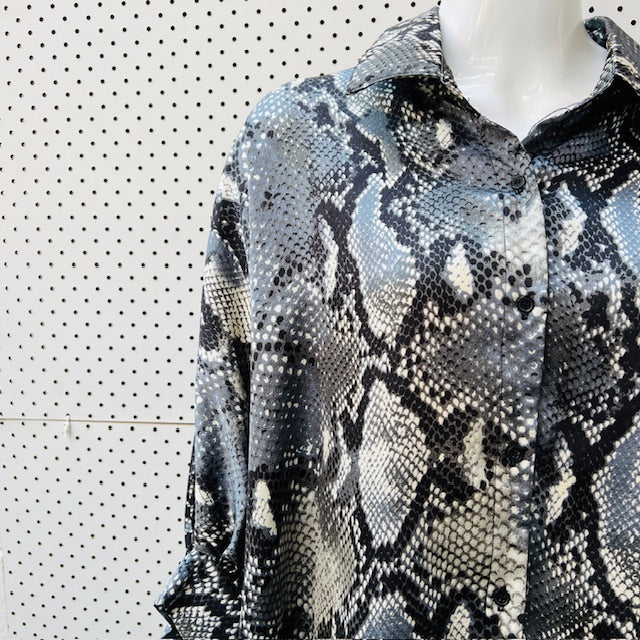 `gracia / overdress or top / L (3893493171383088506)