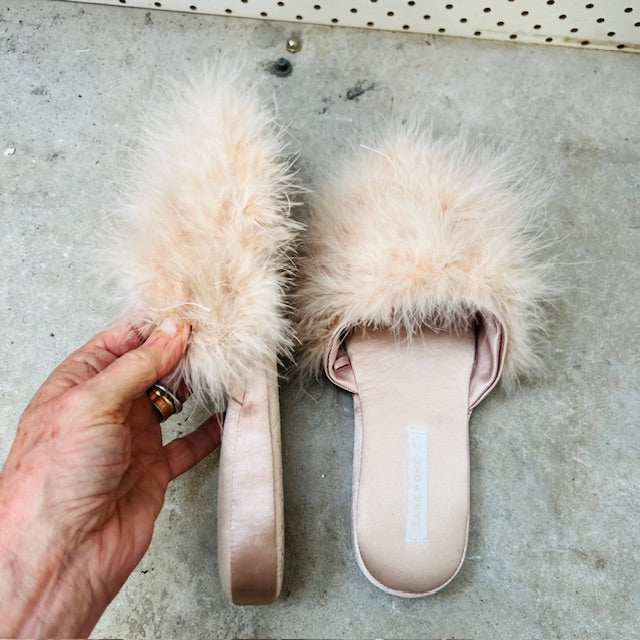 ZARA HOME / faux fur fluffy slippers / 39 (3894108141610183749)