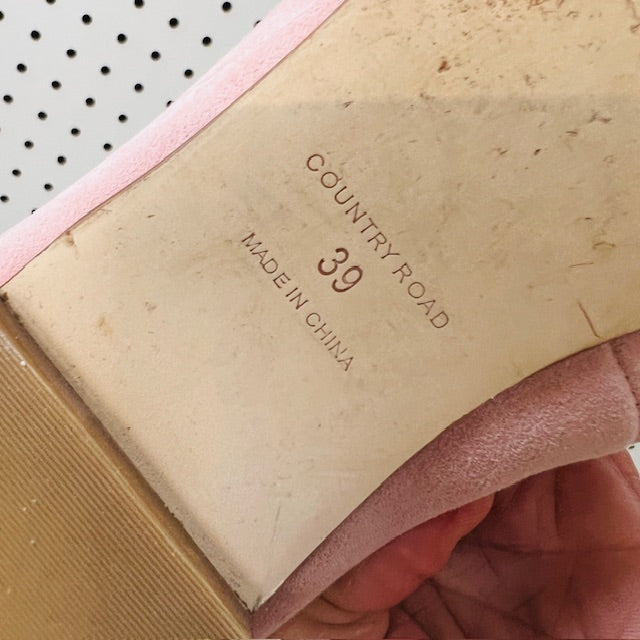 COUNTRY ROAD / pink 'katie' suede leather loafers / 39 (3894108212233518745)