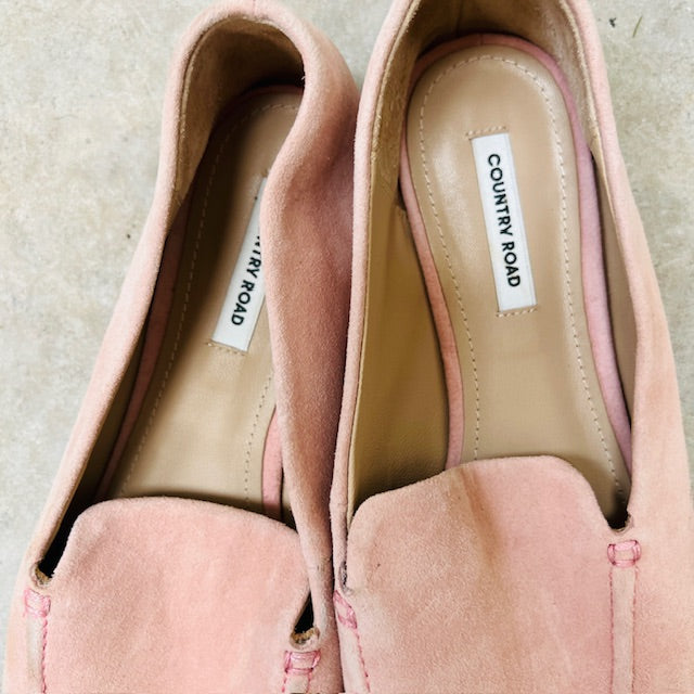 COUNTRY ROAD / pink 'katie' suede leather loafers / 39 (3894108216374704858)