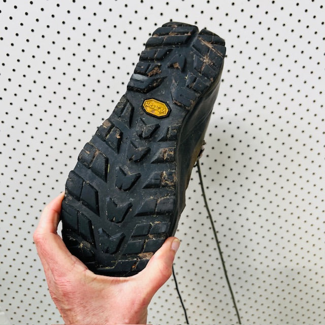 Arc'teryx Bora2 Mid GTX tramping boots / approx 41 (3894108243802519118)