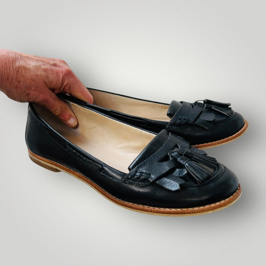 WITTNER / dark blue leather loafers / 39 (3894108720082080177)