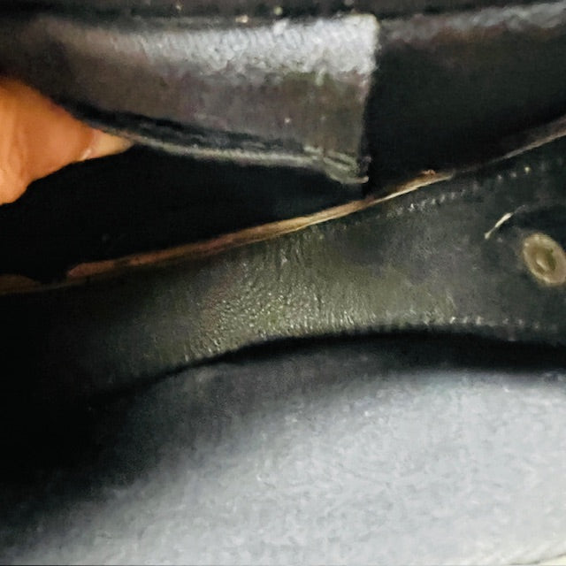 small / black / leather cross body bag (3894431860596481582)