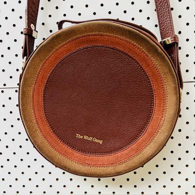 THE WOLF GANG / sol circle cross body bag in brown (3894431912474279004)