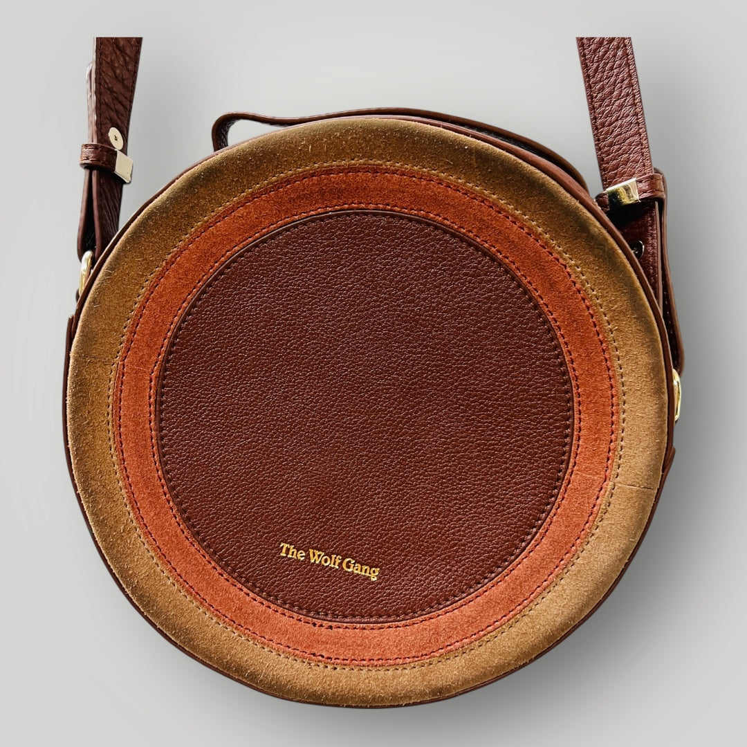 THE WOLF GANG / sol circle cross body bag in brown (3894432177395187056)