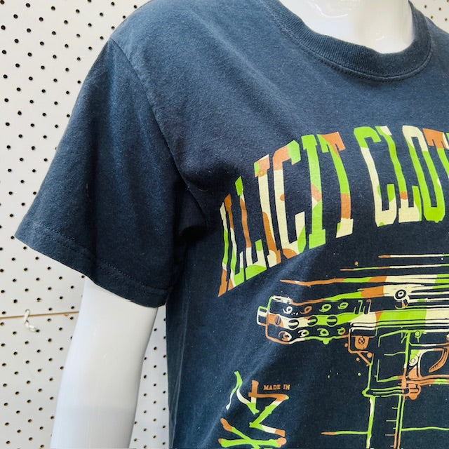 ILLICIT / graphic tee / nz design / s/m (3894552650126255395)