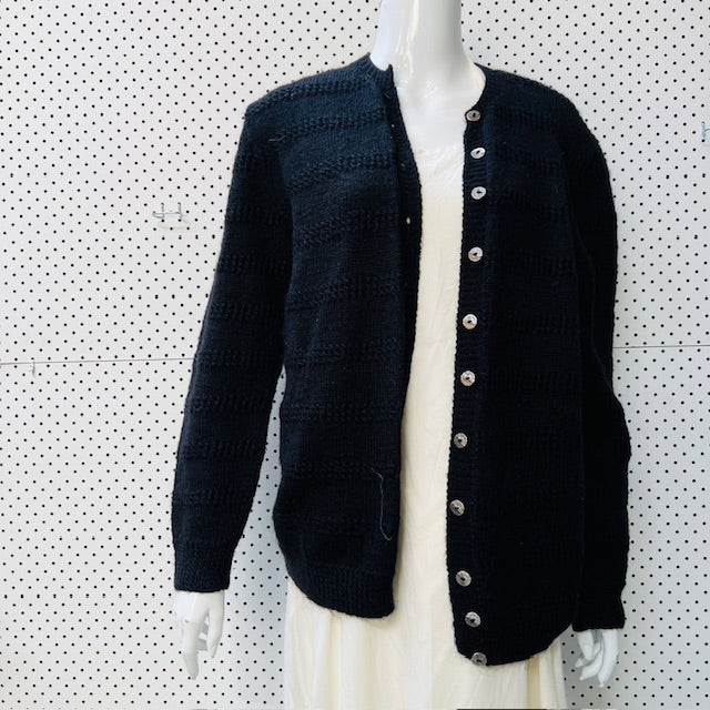 hand knitted / black wool cardigan with metal buttons / m/l (3894552764766584560)