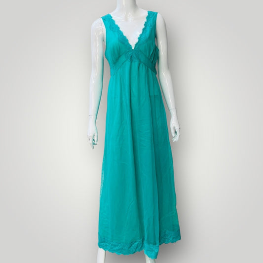 1960s nz vintage lingerie / ROBERTA tulle nightgown in bright green / w (3894553034044825005)