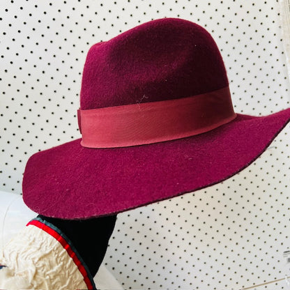 morgan + taylor / wool hat (3895305150813914298)