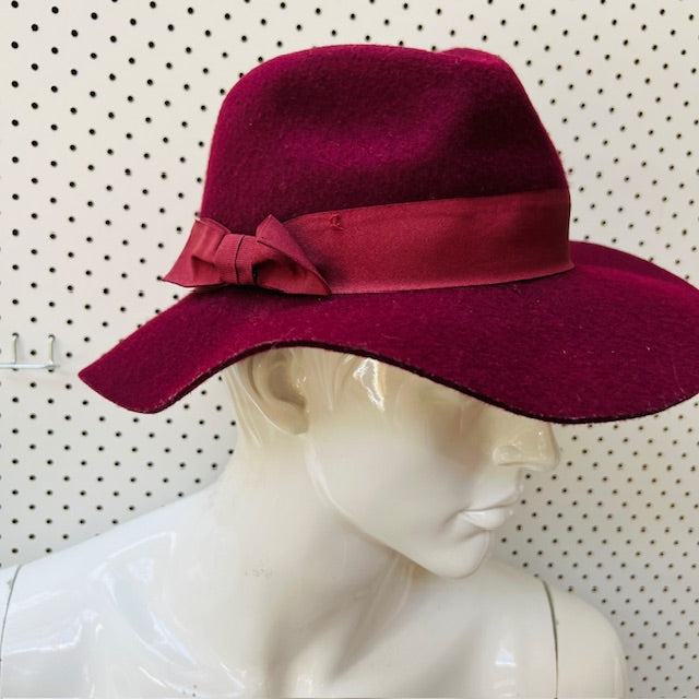 morgan + taylor / wool hat (3895305154439927042)