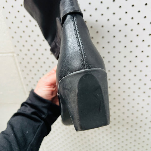 CAMPER / leather ankle boots / 39 / made in portugal (3895307844719795064)