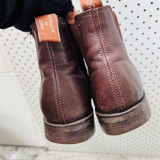 RM WILLIAMS / comfort craftsman chelsea boots / 5h (3895307870055930716)