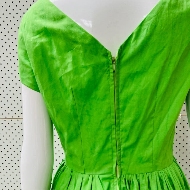 1990s nz vintage / home made / bright green cotton dress / s (3895478036365987624)