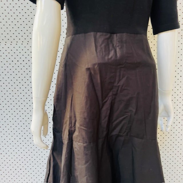 ZARA / dress with fitted top and flared skirt / m (3895559208748974161)