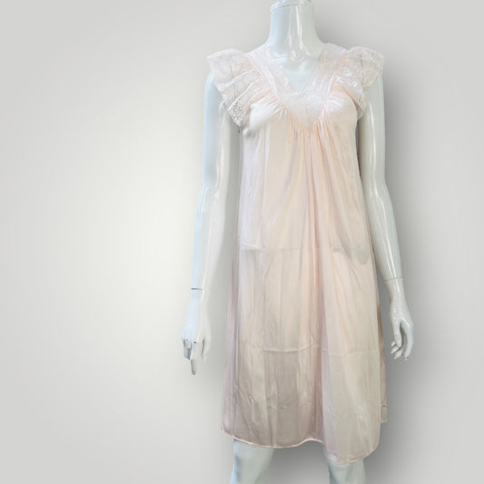 1990s vintage / bendon / pink chemise with frills / s (3896160989574833886)