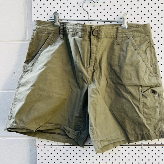 DKNY / khaki shorts / us16 (3896507775451767530)