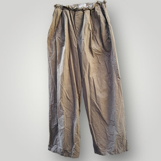 ASOS DESIGN / very wide legged parachute pants / s (3896515788186932489)