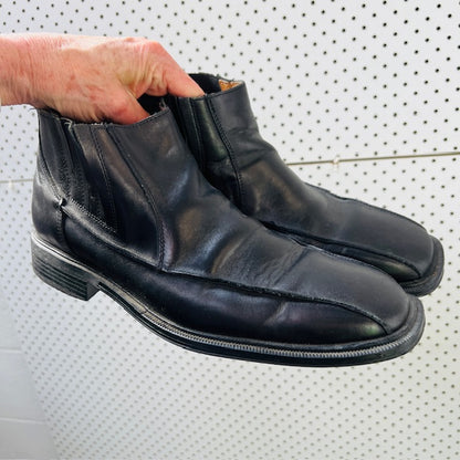 AQUILA / square toed leather pull on ankle boots / 41 (3897132997042179649)