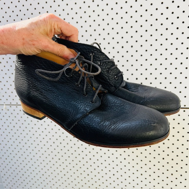 MINNIE COOPER / black leather lace up ankle boots / 42 (3897133066401208380)