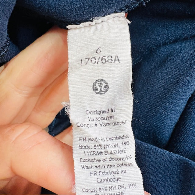 LULULEMON / wide legged crop pants / 6 (=10) (3897291770495074931)