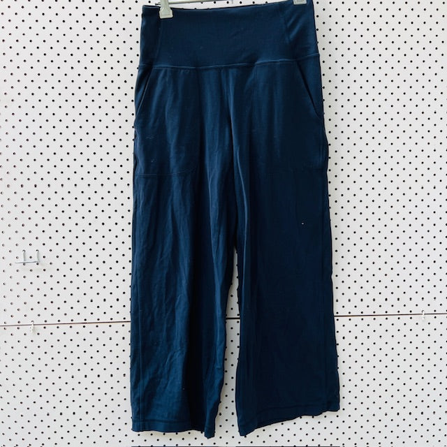 LULULEMON / wide legged crop pants / 6 (=10) (3897291774176716463)