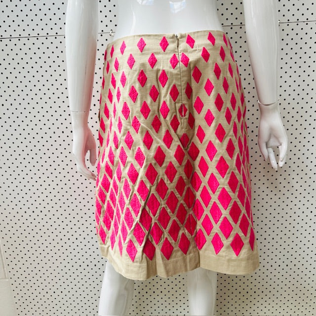 BODEN / pencil skirt with embroidered diamonds / 10 (3897373387576828737)