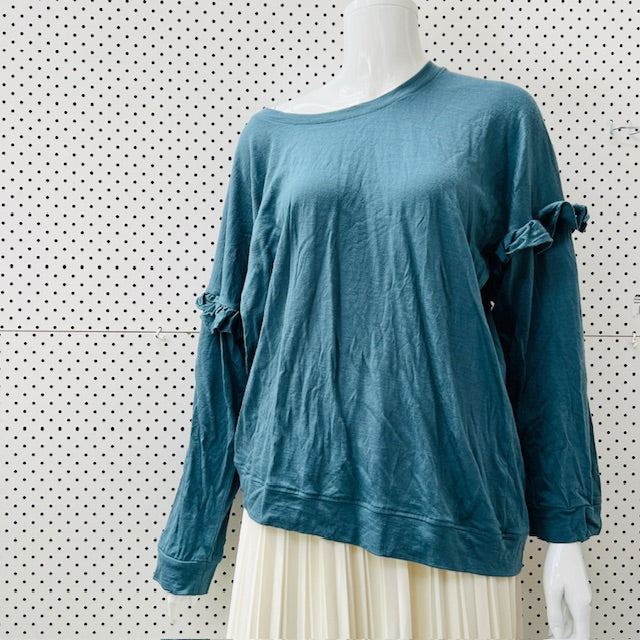 GOBLIN / merino jumper with ruffles / M / made in nz (3897373408217316685)