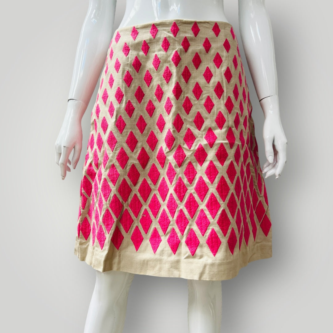 BODEN / pencil skirt with embroidered diamonds / 10 (3897373596365326542)