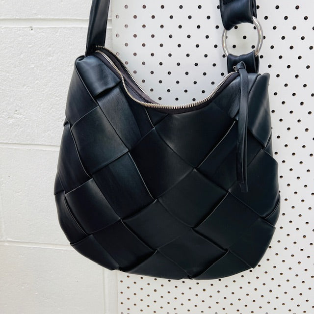 TOPSHOP / vegan woven hobo bag (3897815281893021161)