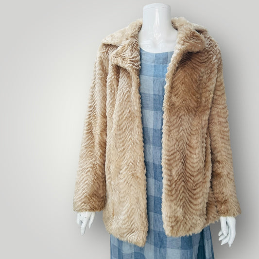 DOROTHY PERKINS / faux fur coat / 10 (3897886421888272239)
