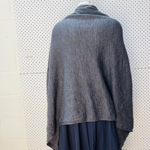 2000s vintage / RICOCHET / pure wool wrap top + armholes + buttons / one size (3897916099257554176)
