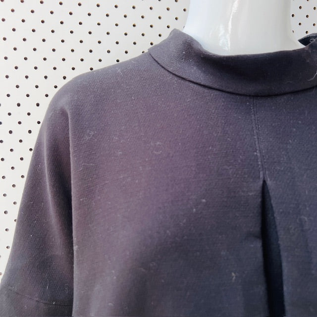 jayson brundston / high necked black top / L (3897916113644813085)