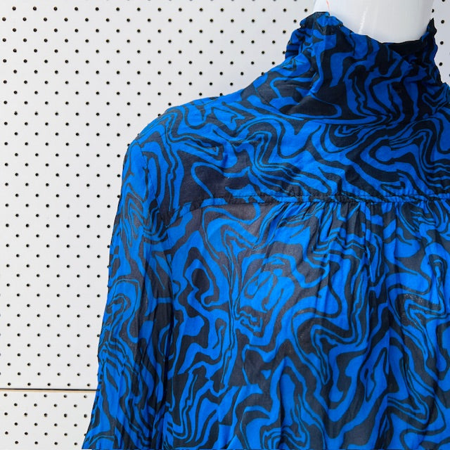 KATE SYLVESTER / high necked swirl top in electric blue / 14 (3897916146352392506)