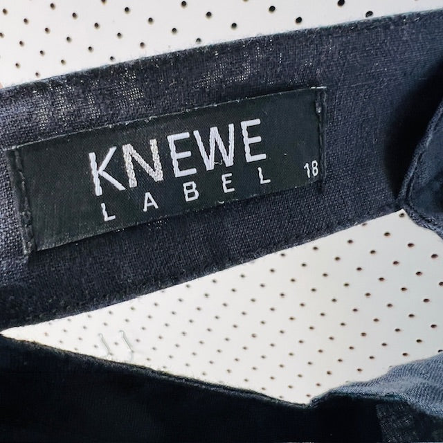 KNEWE LABEL / 'fultter' linen top with ruffles / black / 18 (3897916243760239438)