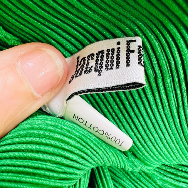 JACQUI FERNANDES / pleats please folded kelly green top / one size (3897916308772721427)