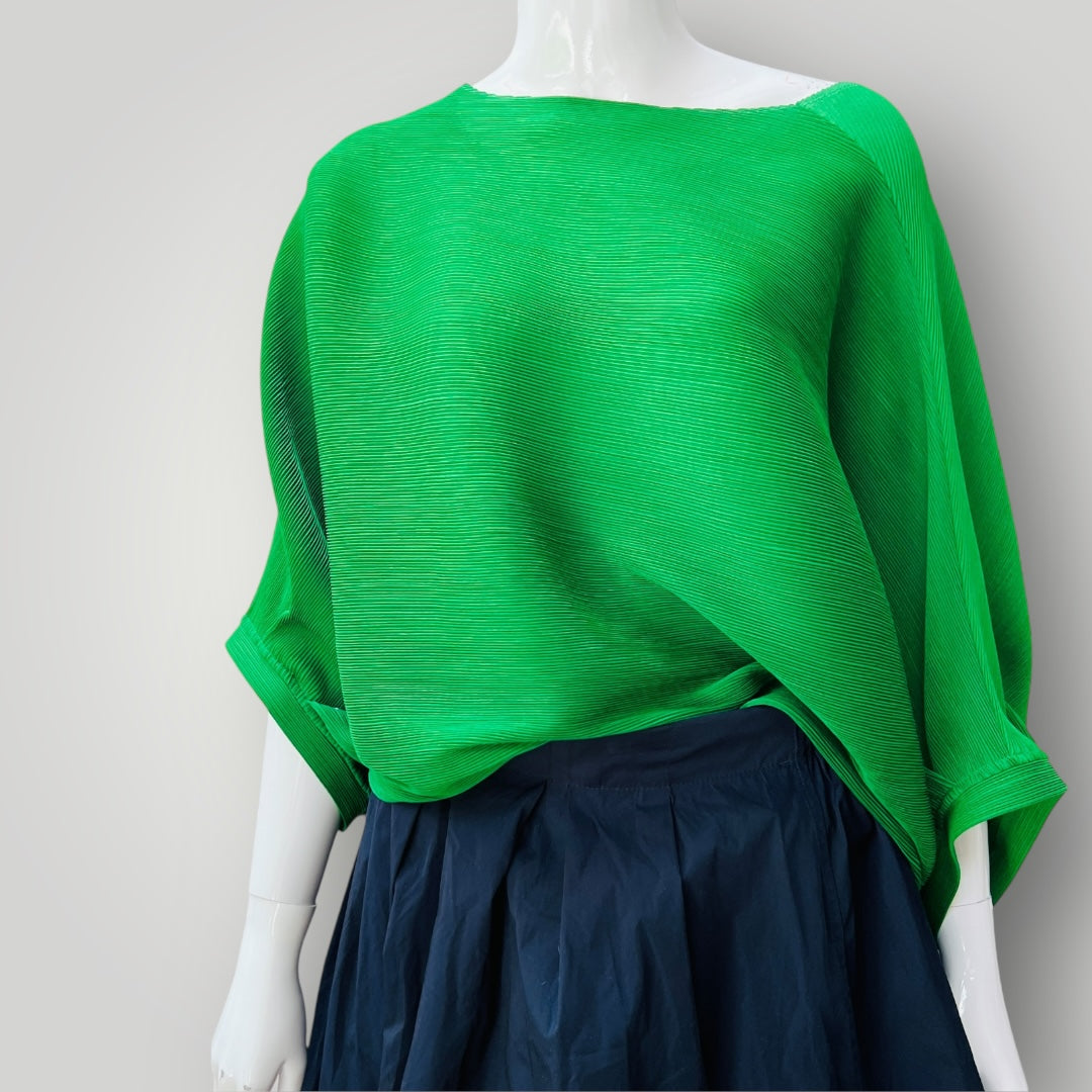 JACQUI FERNANDES / pleats please folded kelly green top / one size (3897920814204790352)