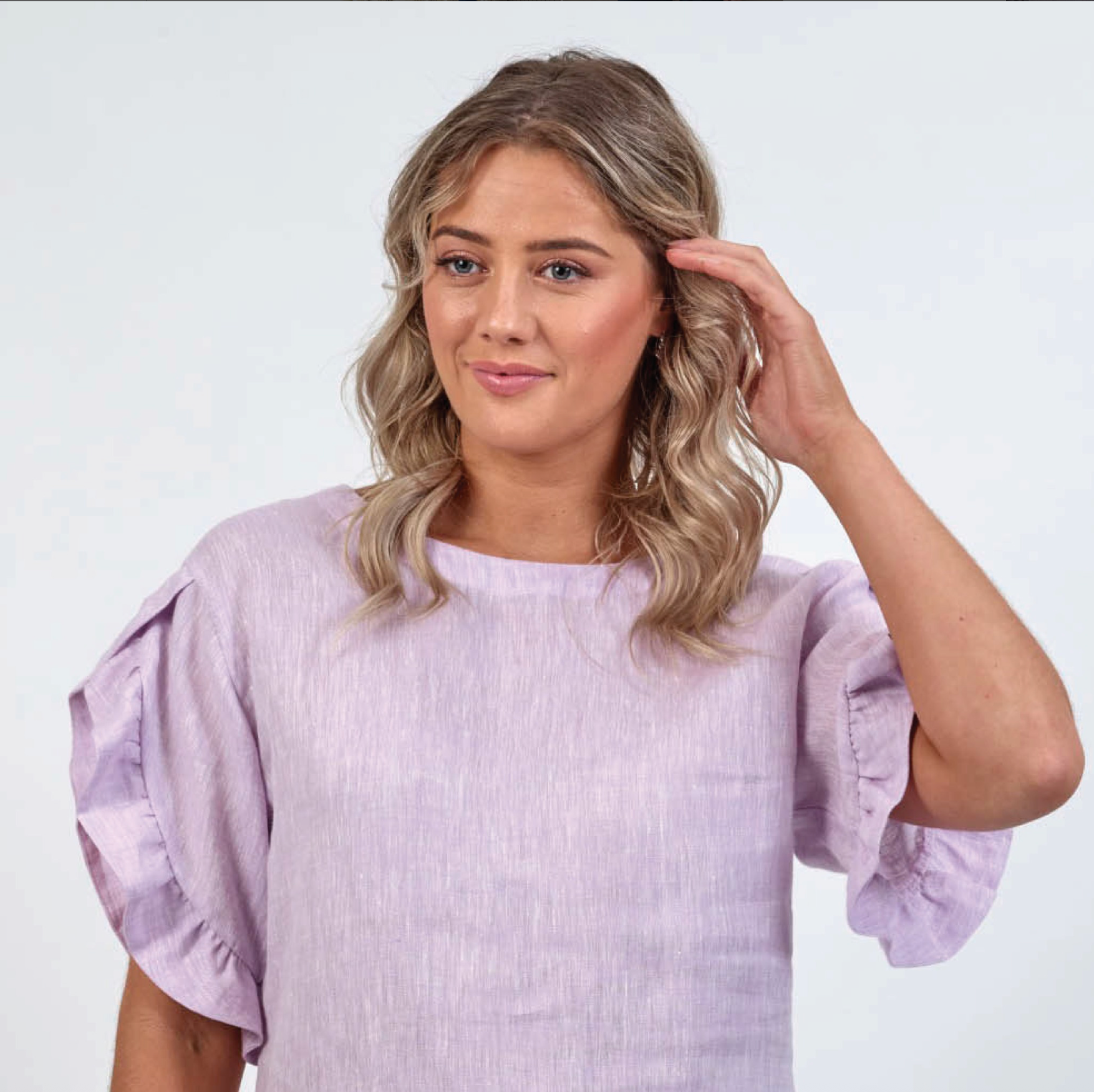 KNEWE LABEL / 'fultter' linen top with ruffles / black / 18 (3898000171960529504)