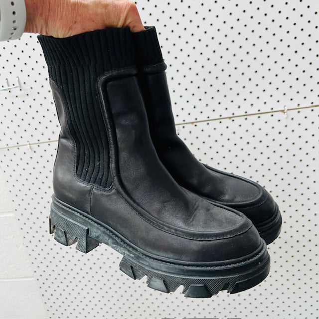 MOOCHI / 'major loafer' boots / black / 40 (3898401106161055440)